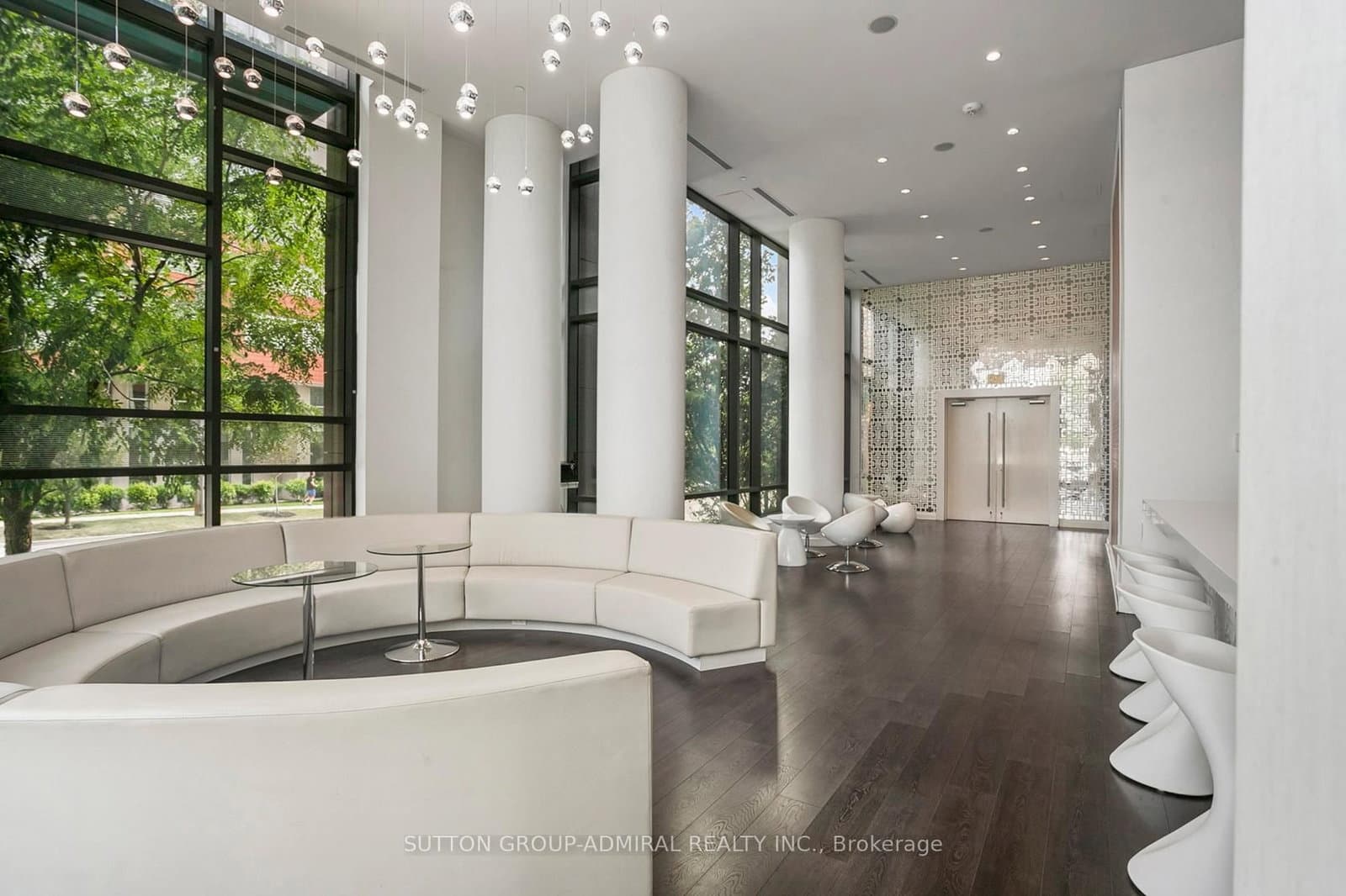68 Canterbury Place, Unit PH09 - Image 5
