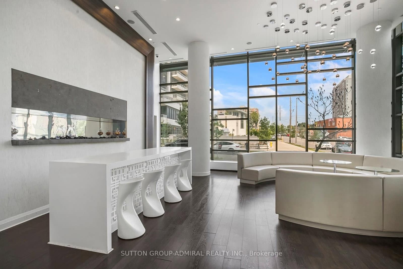 68 Canterbury Place, Unit PH09 - Image 6