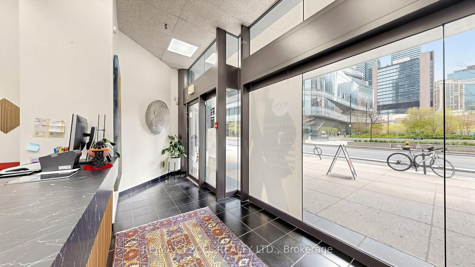24 Wellesley Street W, Unit 6 - Image 6