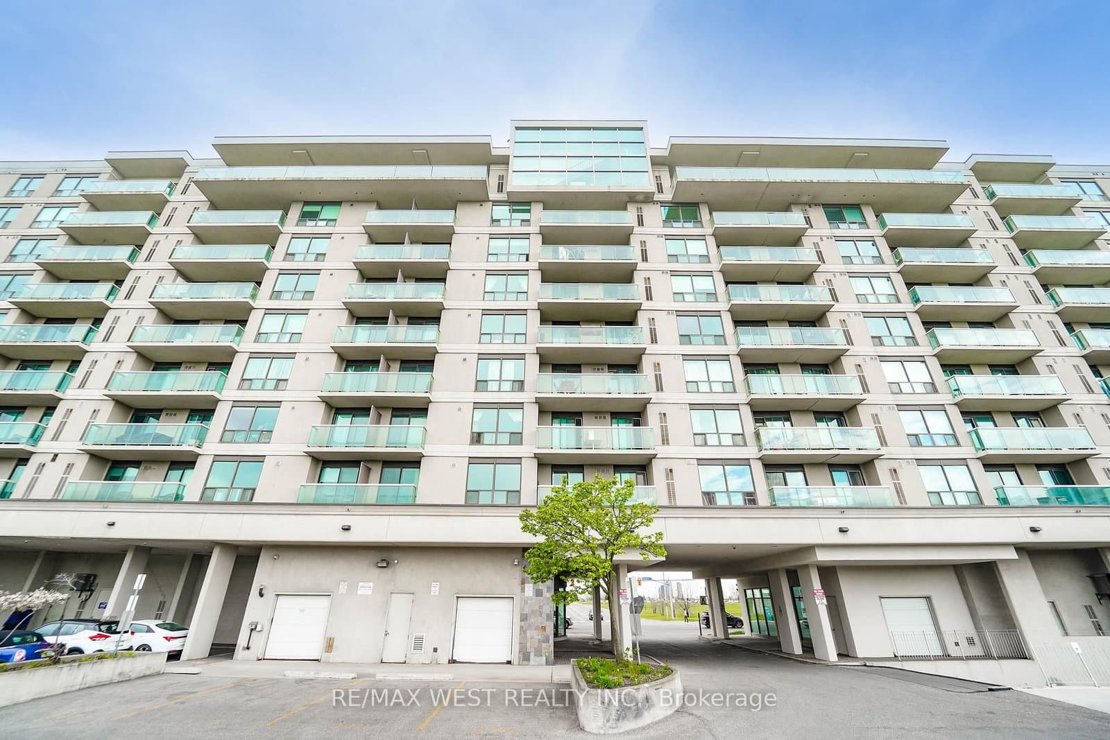 #208 - 1030 Sheppard Avenue W