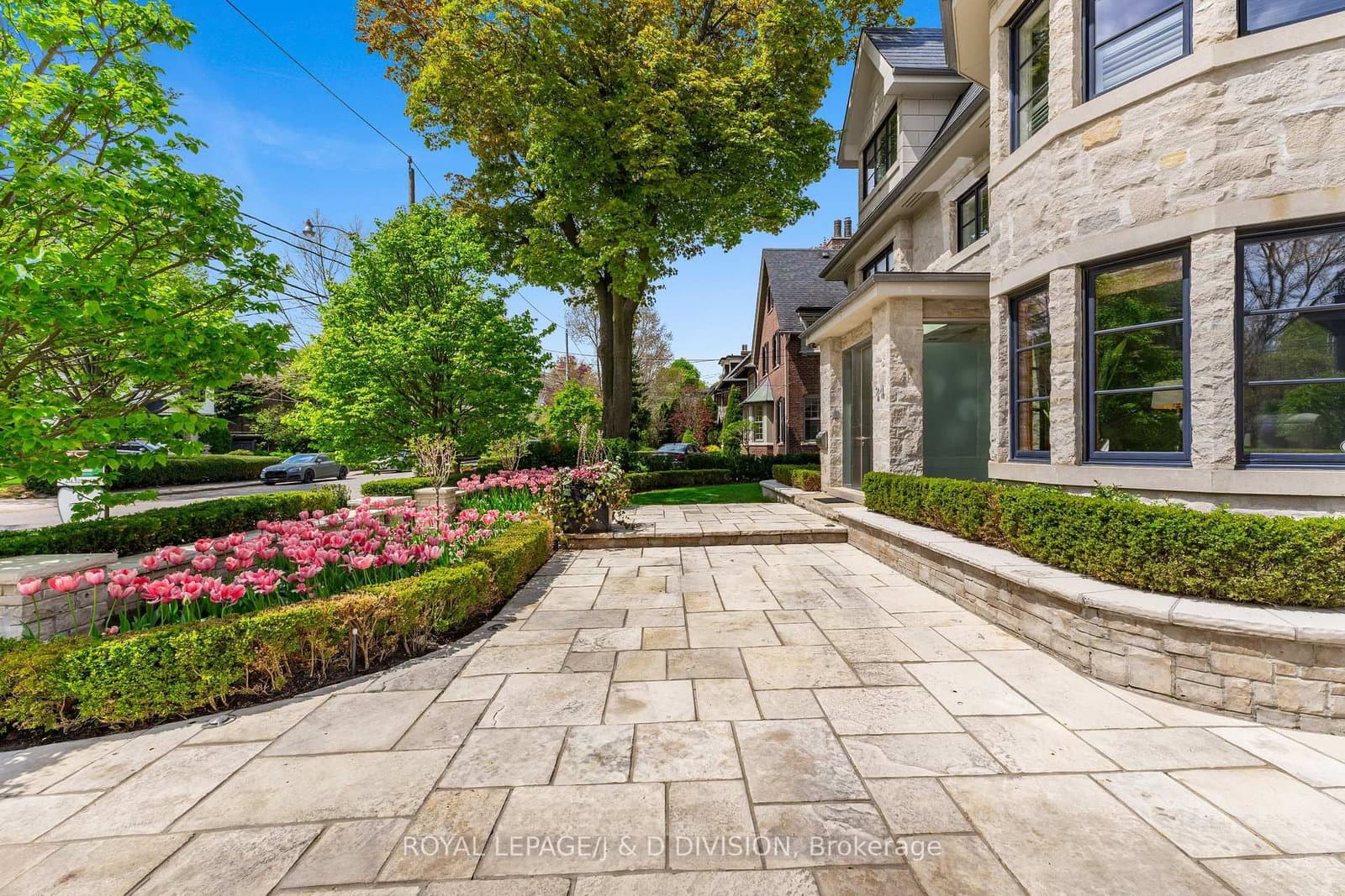24 Glenview Avenue - Image 4