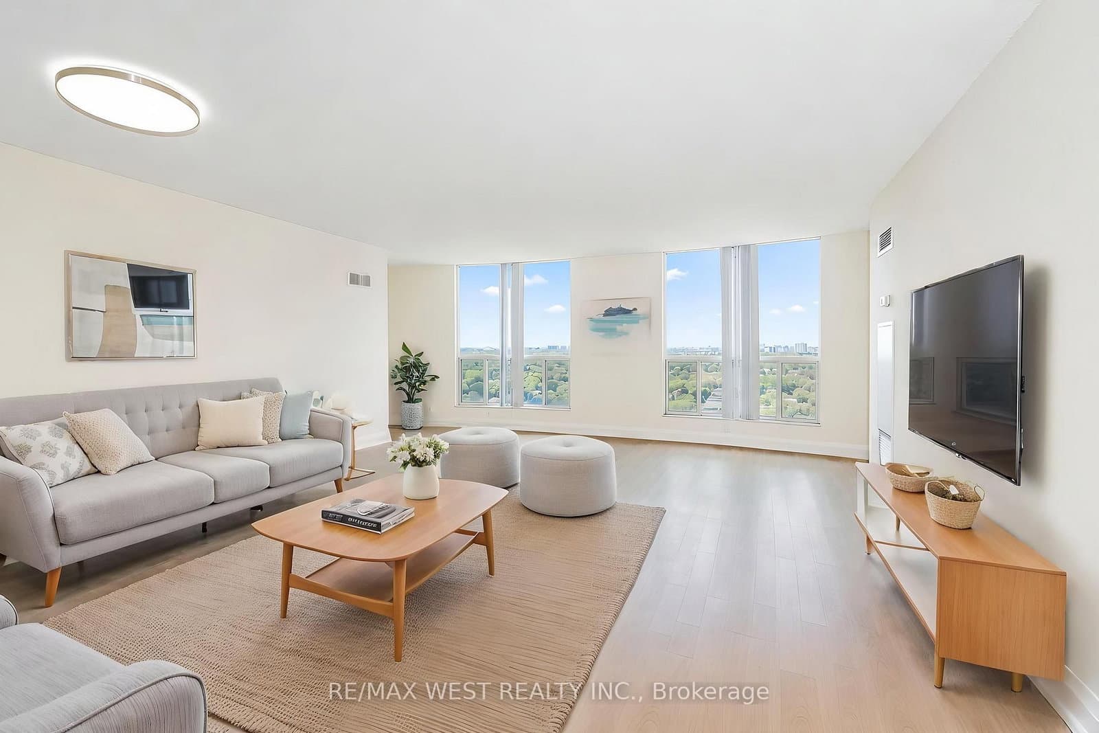 23 Lorraine Drive, Unit 2105 - Image 3