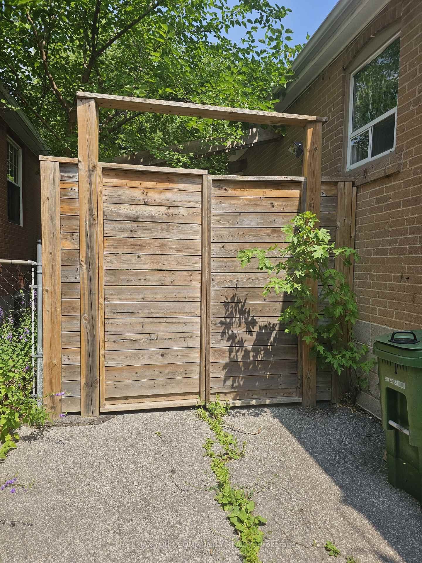 222 Patricia Avenue, Unit Basement - Image 2