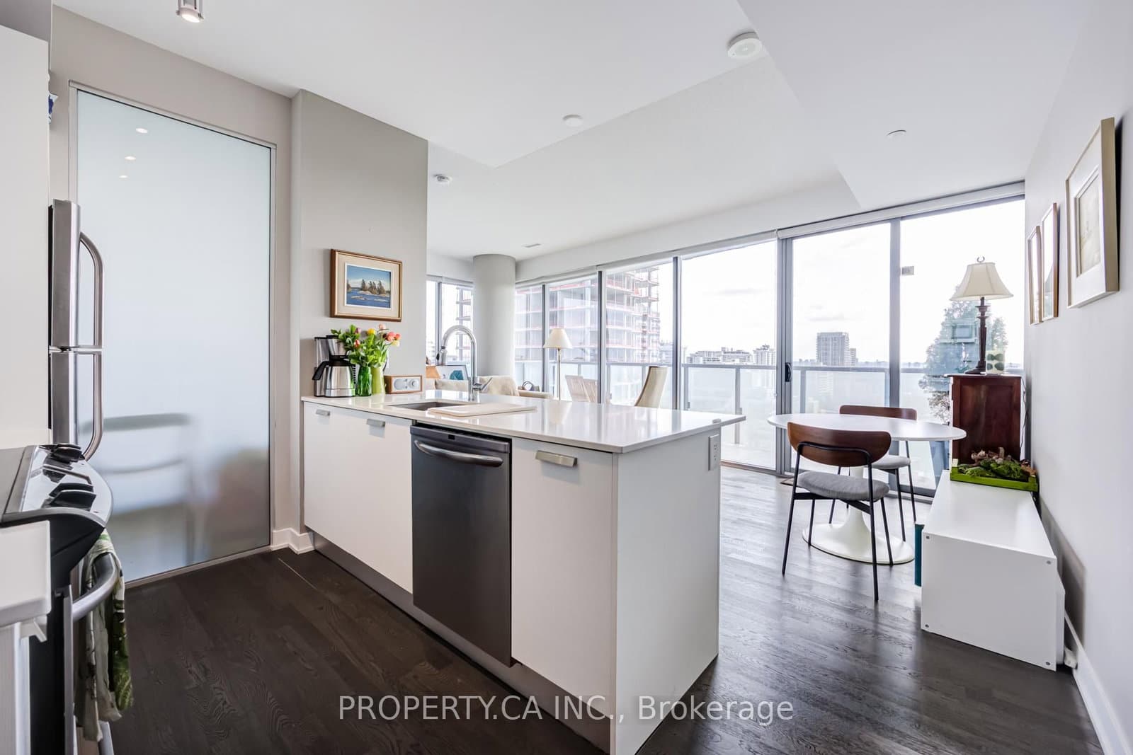 1815 Yonge Street, Unit 1906 - Image 3