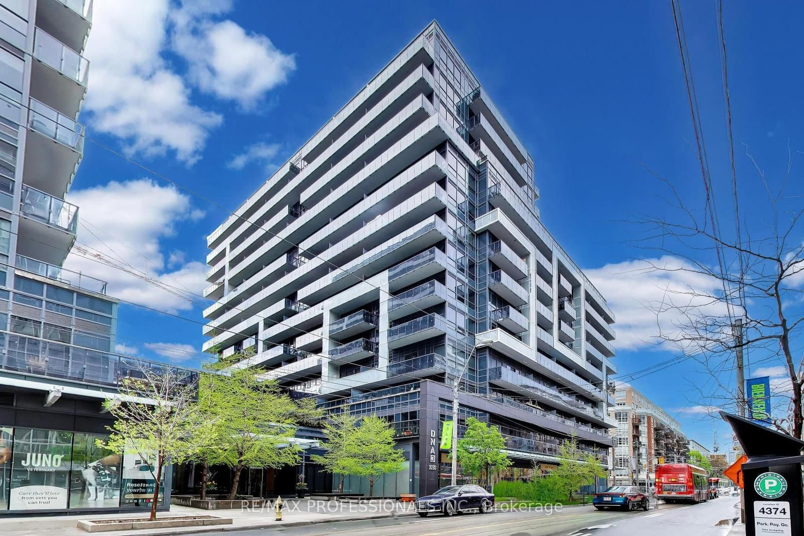 #912 - 1030 King Street W