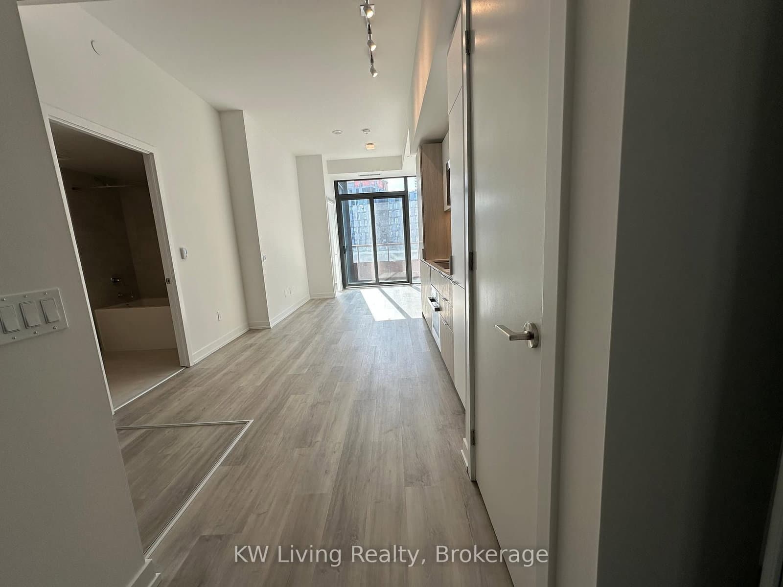 28 Eastern Avenue, Unit 616 - Image 2
