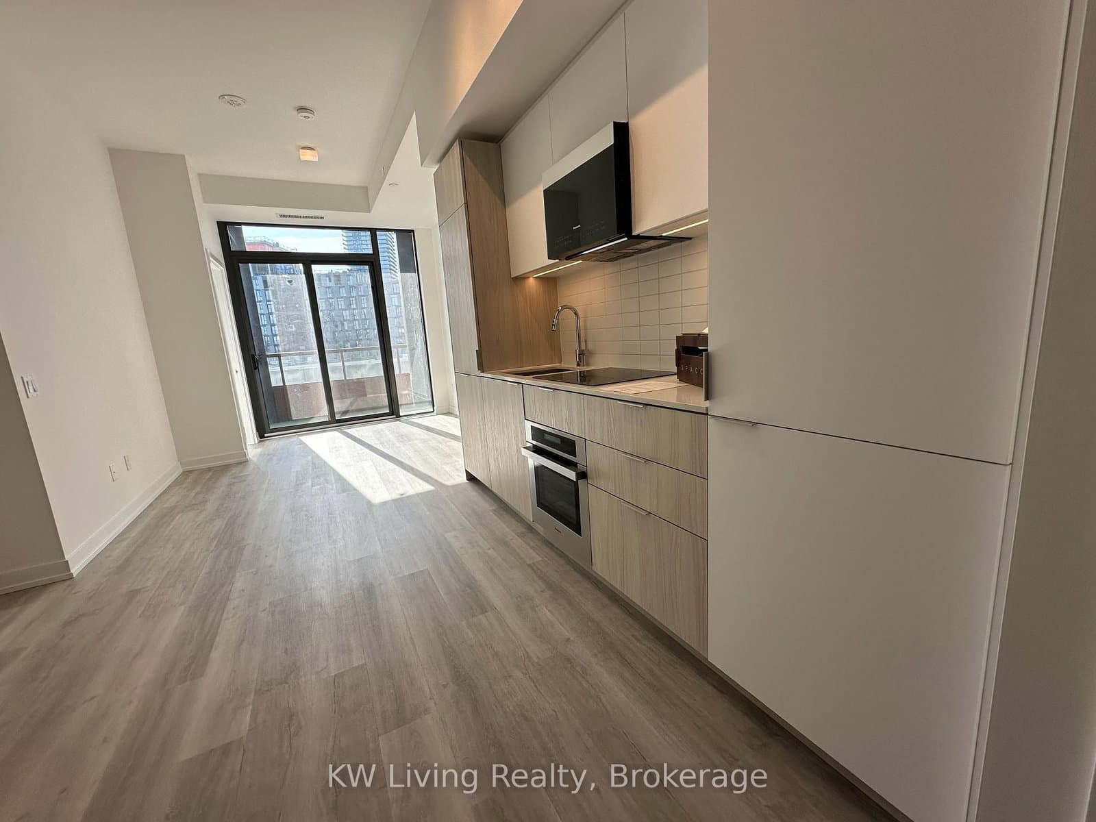 28 Eastern Avenue, Unit 616 - Image 3