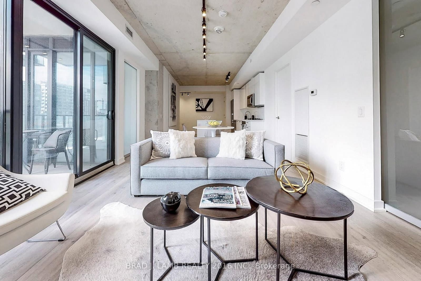 55 Ontario Street, Unit 521 - Image 4