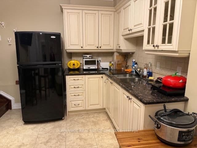 202B Finch Avenue E - Image 3