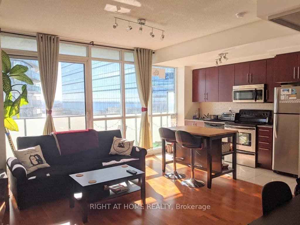 #3411 - 55 Bremner Boulevard