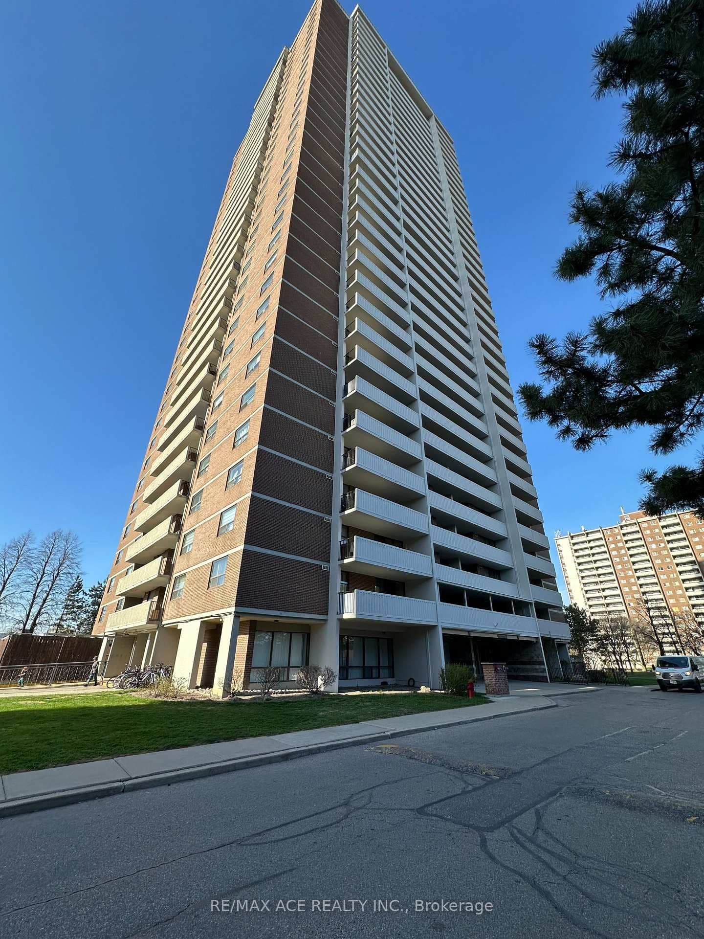 10 Tangreen Court, Unit 1504 - Image 2
