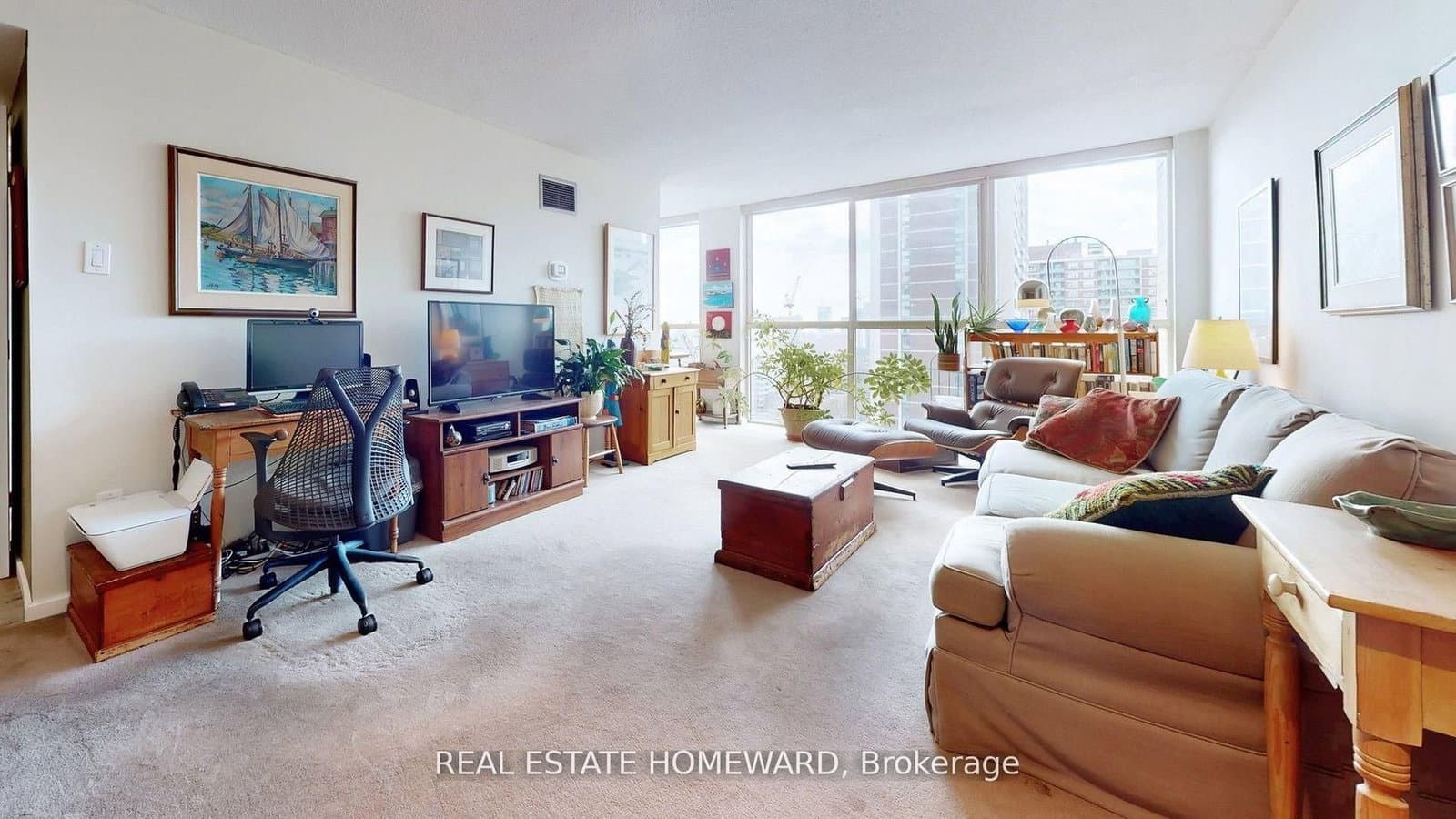 15 Maitland Place, Unit 1609 - Image 6