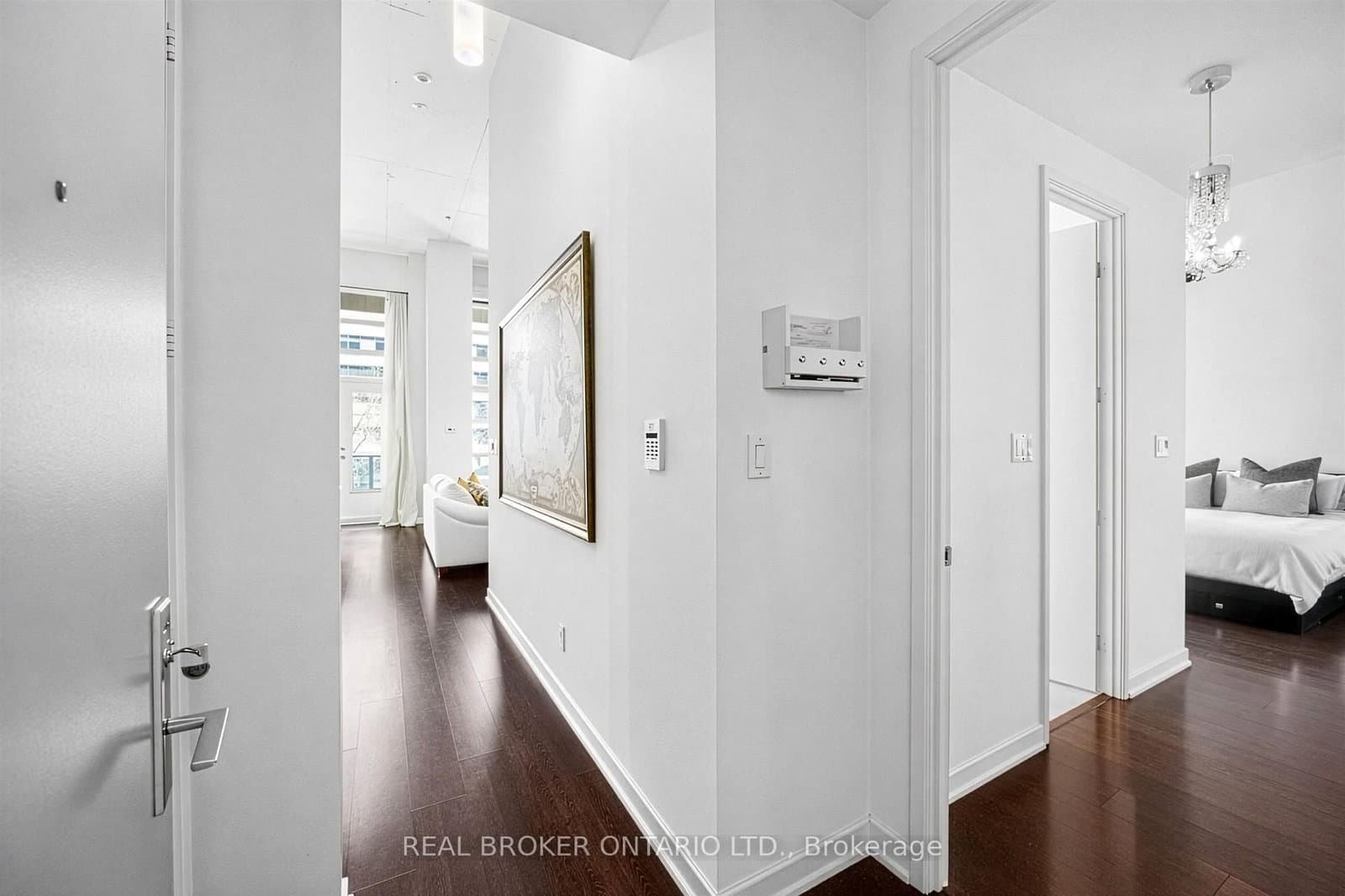 380 Macpherson Avenue, Unit 209 - Image 2