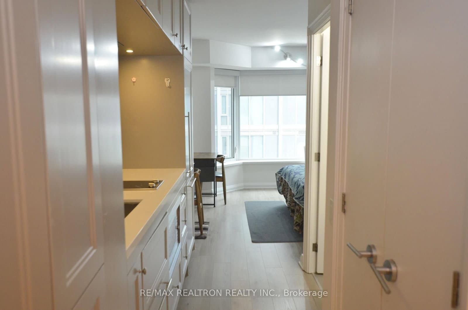 155 Yorkville Avenue, Unit 713 - Image 5