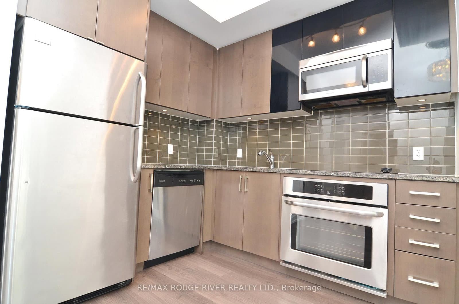 89 Dunfield Avenue, Unit 509 - Image 4