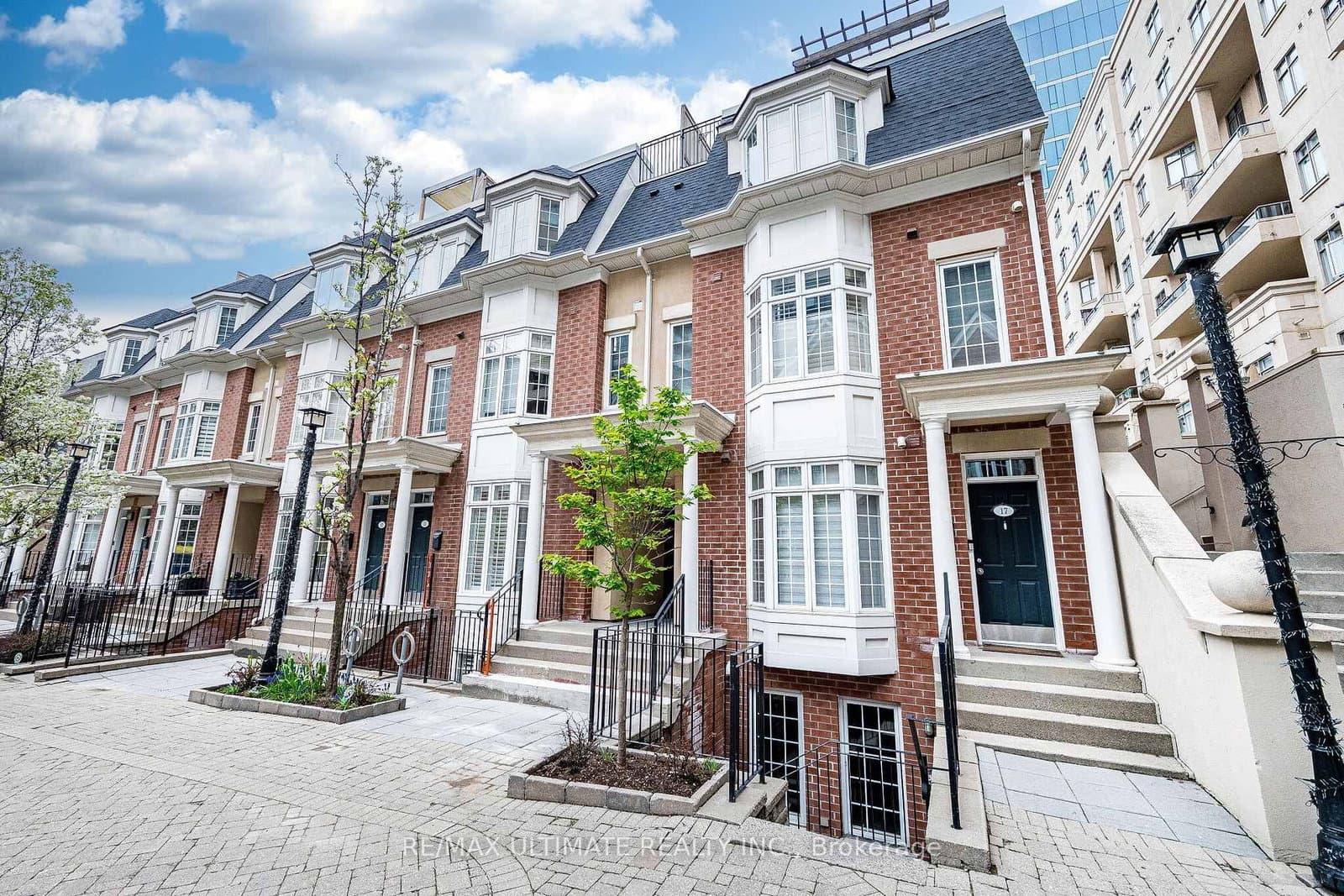 11 Niagara Street, Unit 14 - Image 3