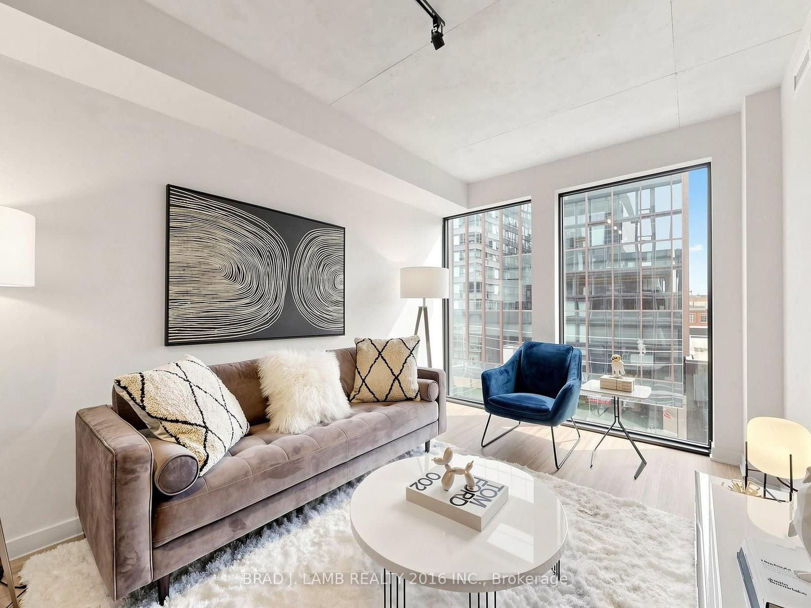 284 King Street E, Unit 404 - Image 5