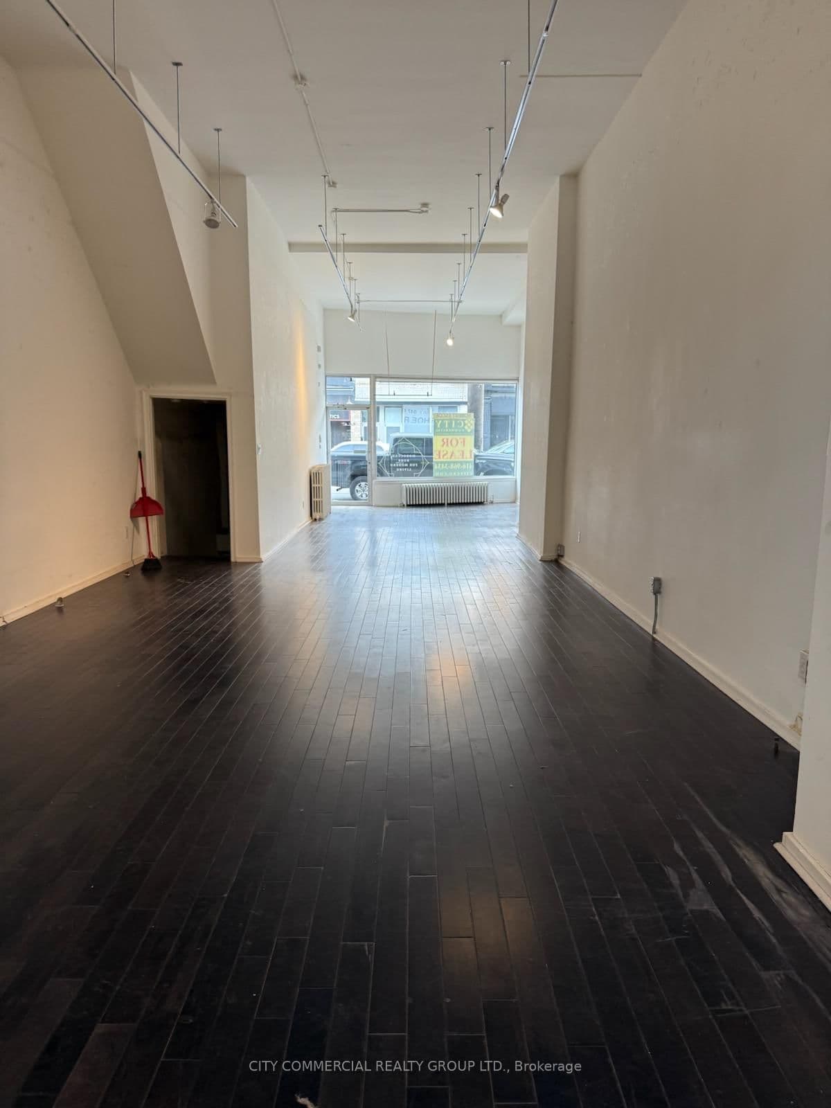 1083 Bathurst Street - Image 2