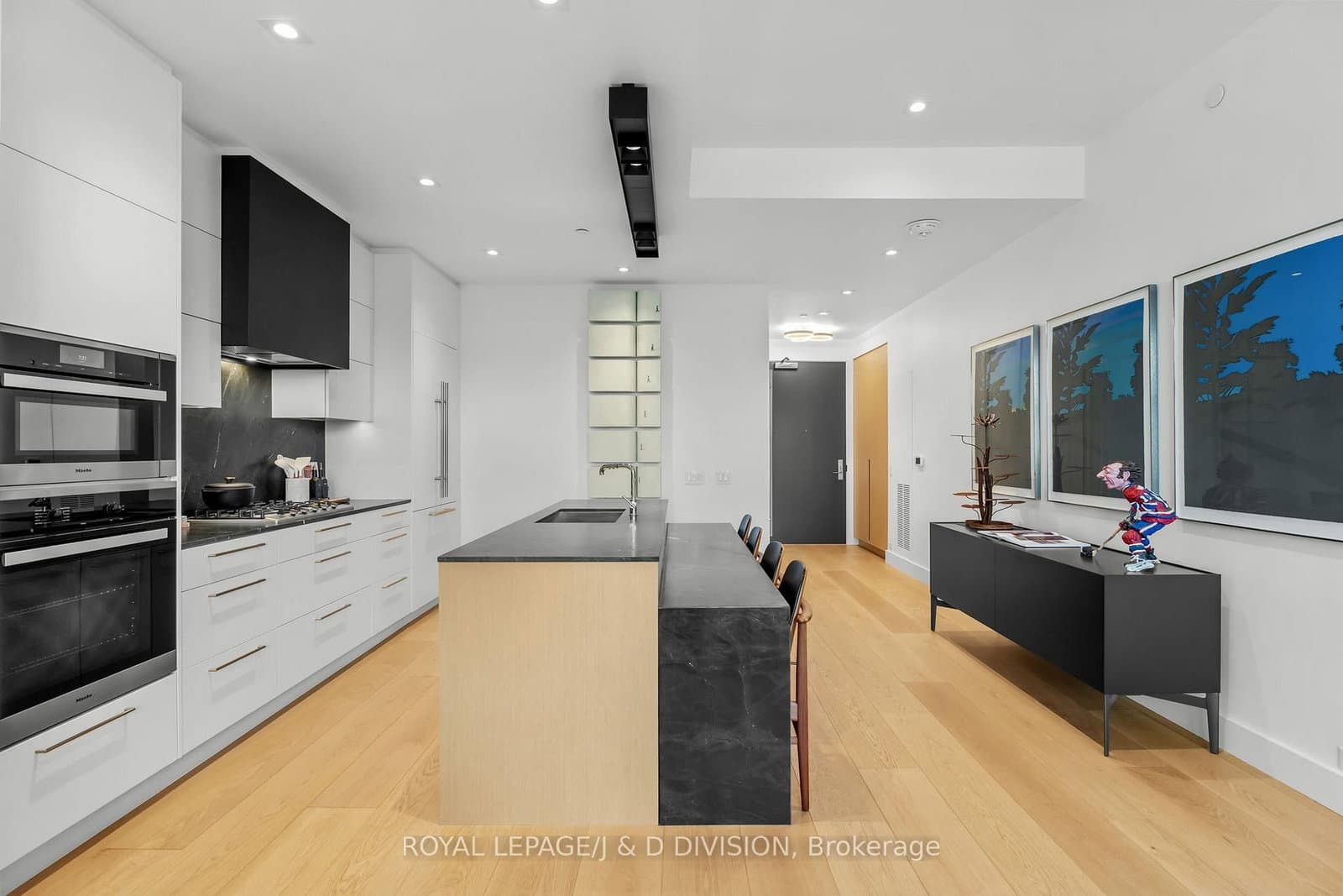 1 Strathgowan Avenue, Unit 710 - Image 6