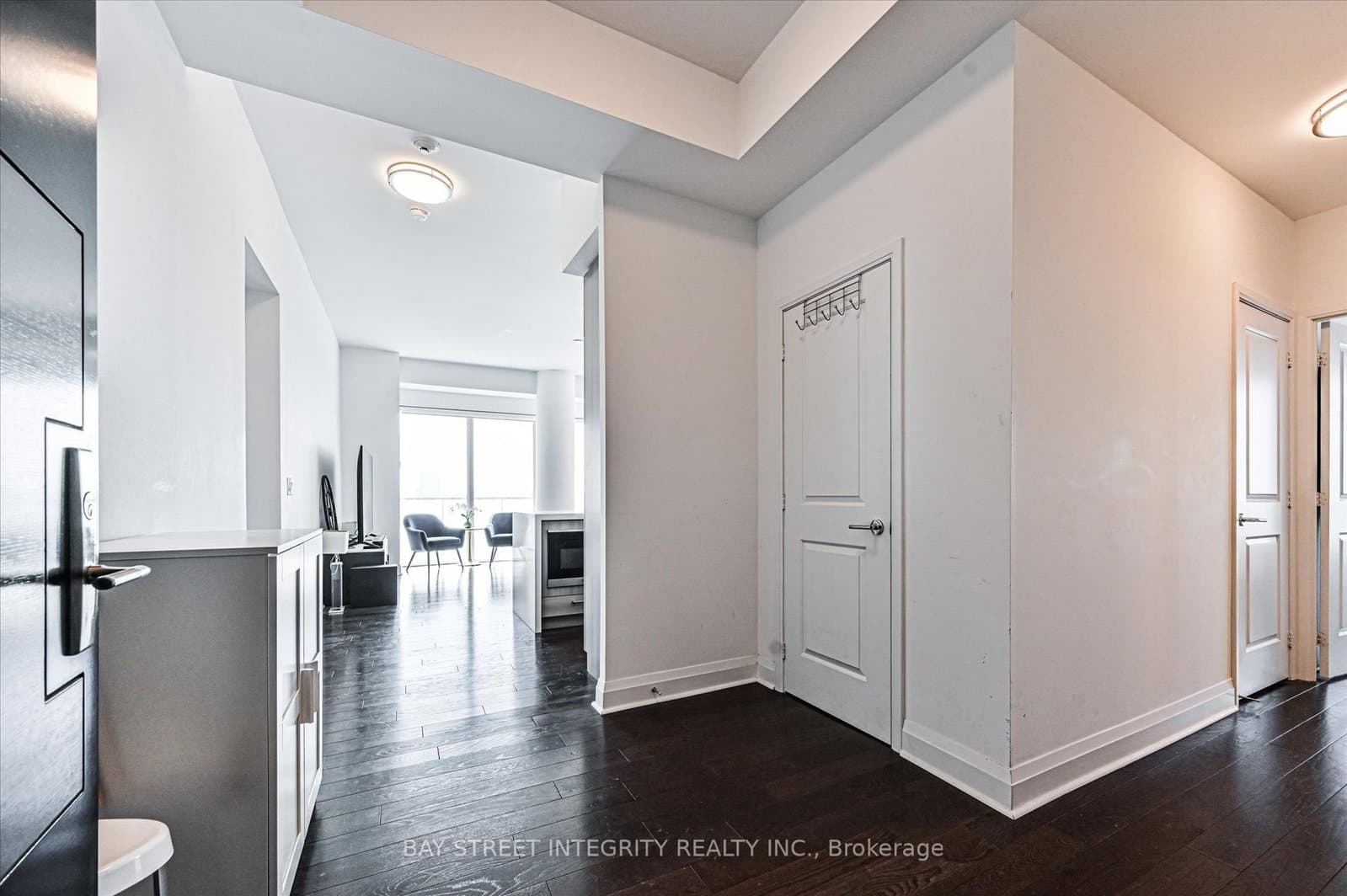 1080 Bay Street, Unit 5302 - Image 4
