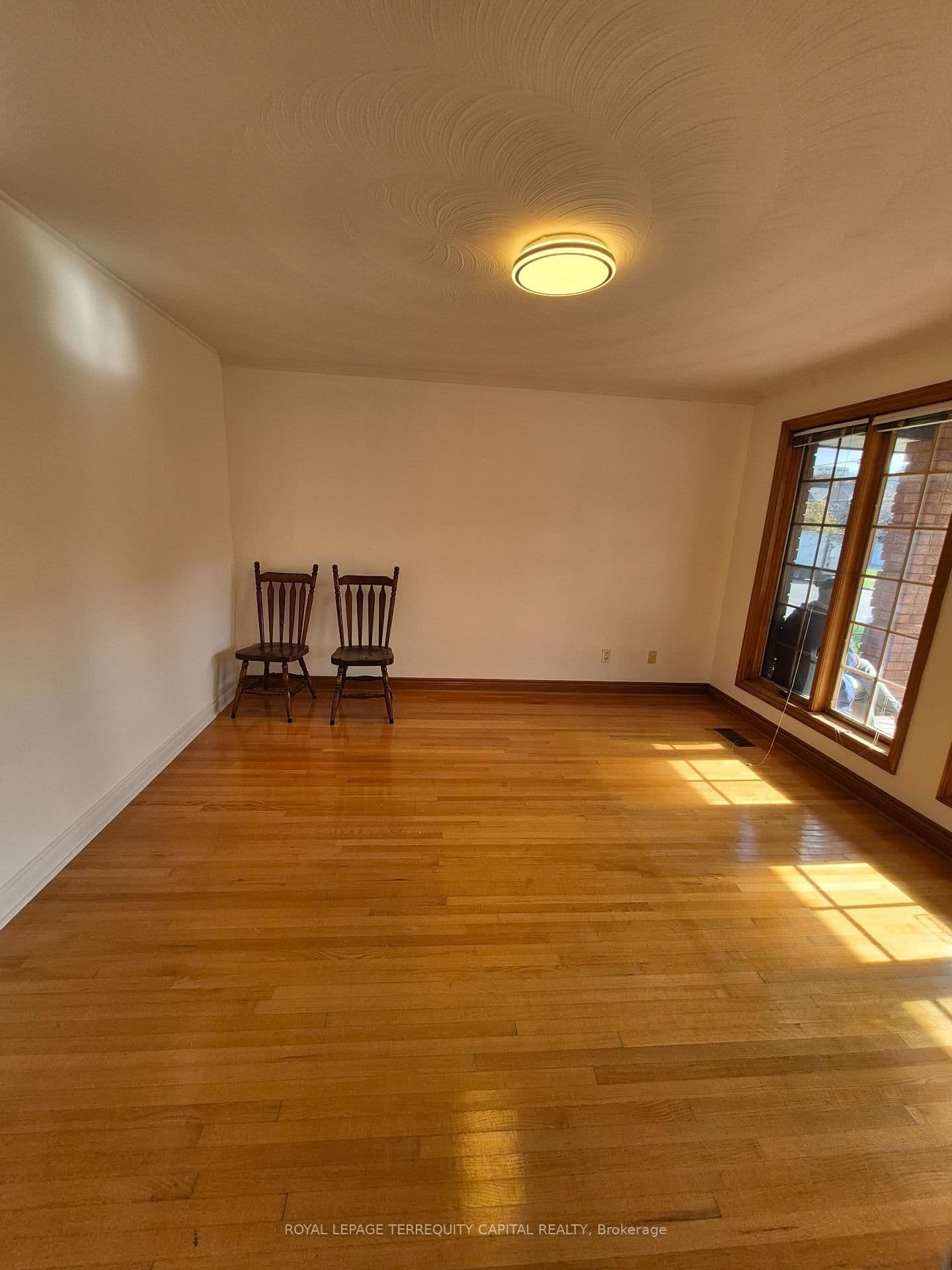 256 Cocksfield Avenue, Unit Rm 4 - Image 5