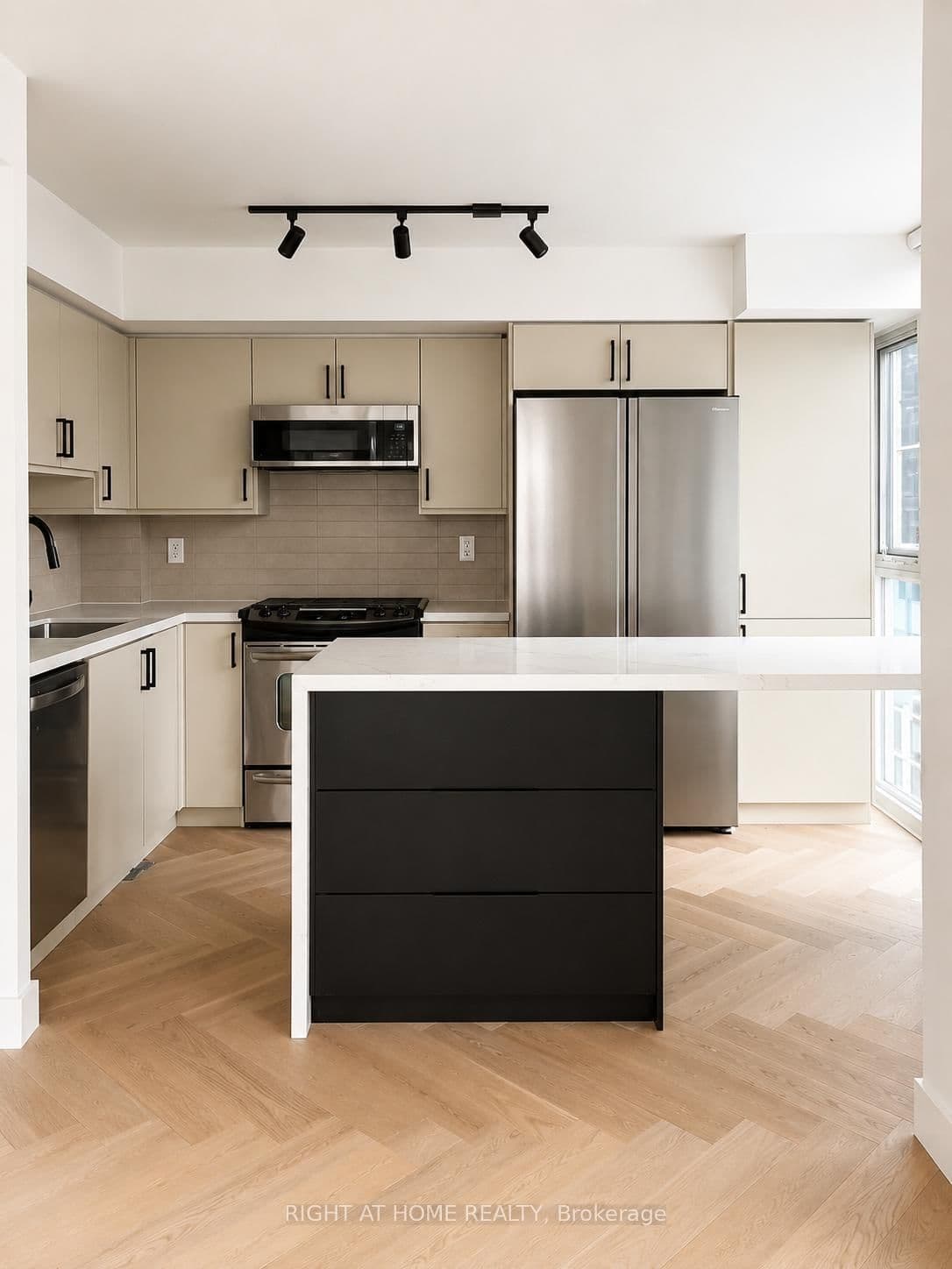 96 St. Patrick Street, Unit PH08 - Image 5