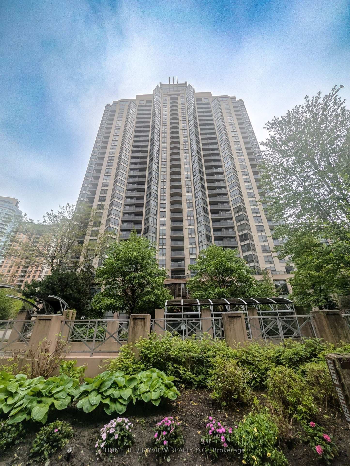 10 Northtown Way W, Unit 1510 - Image 1