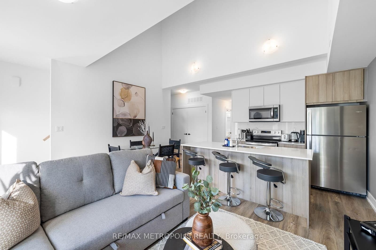 449 Lansdowne Avenue - Image 4