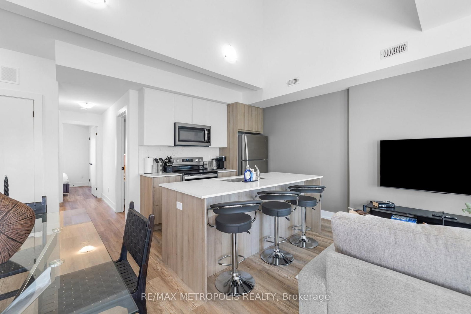 449 Lansdowne Avenue - Image 5