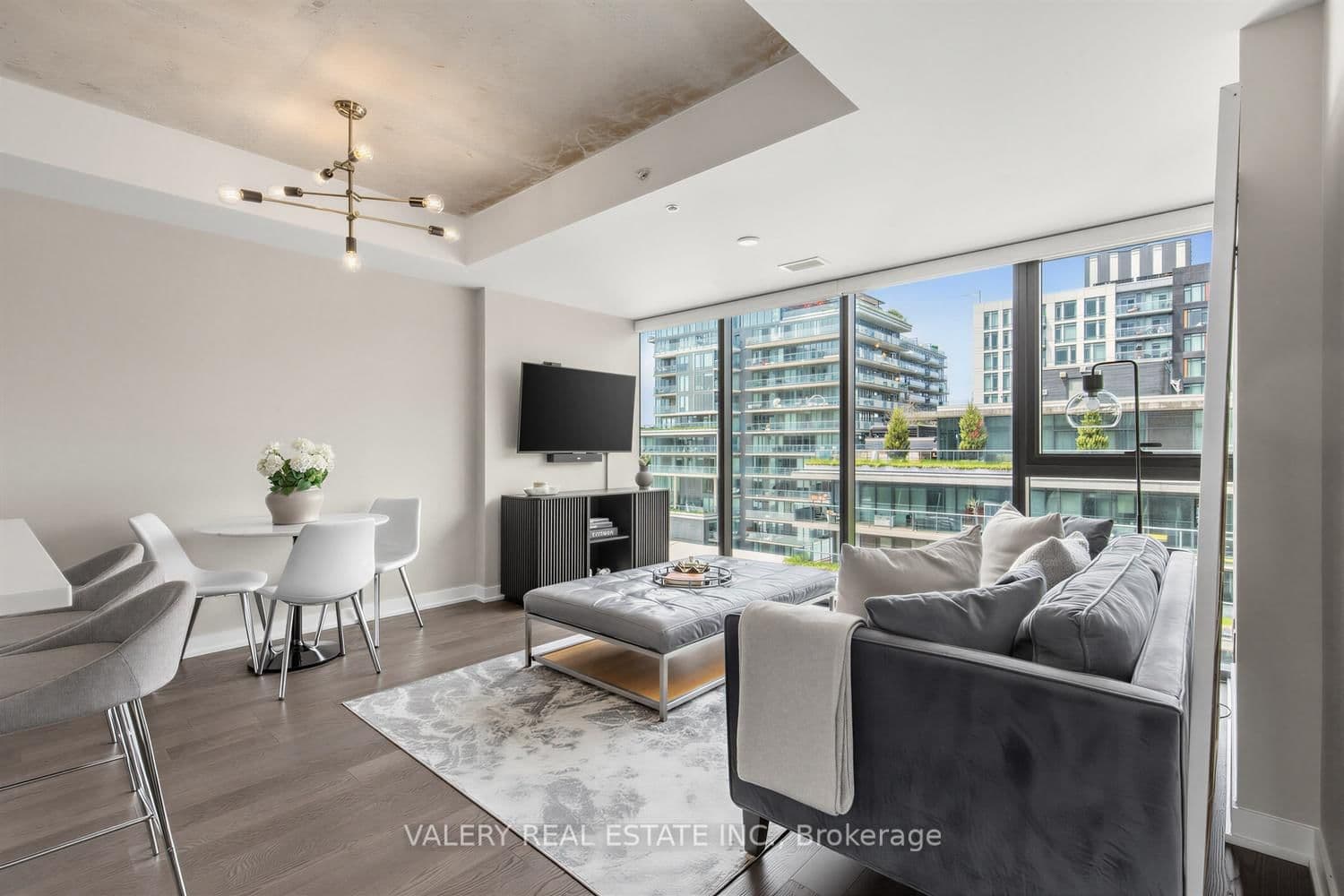 629 King Street W, Unit 1022 - Image 2