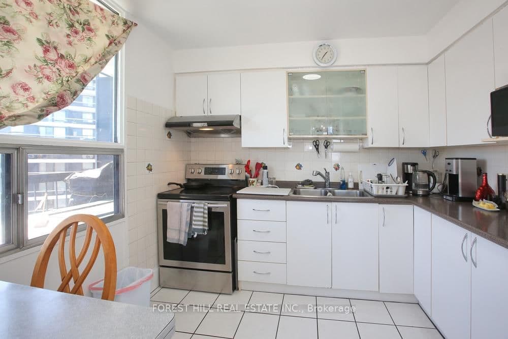 135 Antibes Drive, Unit 806 - Image 3