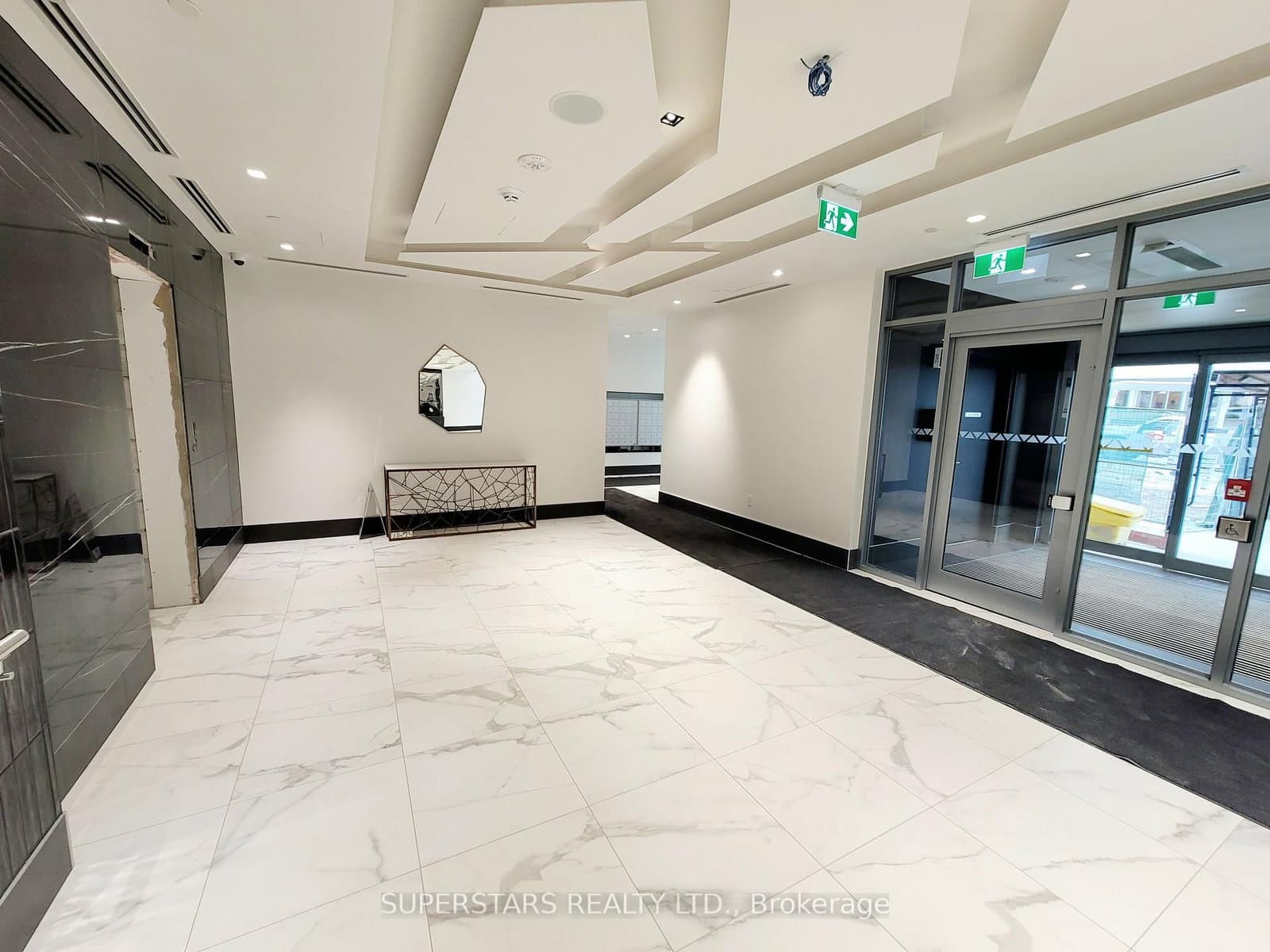 50 Dunfield Avenue, Unit 814 - Image 3
