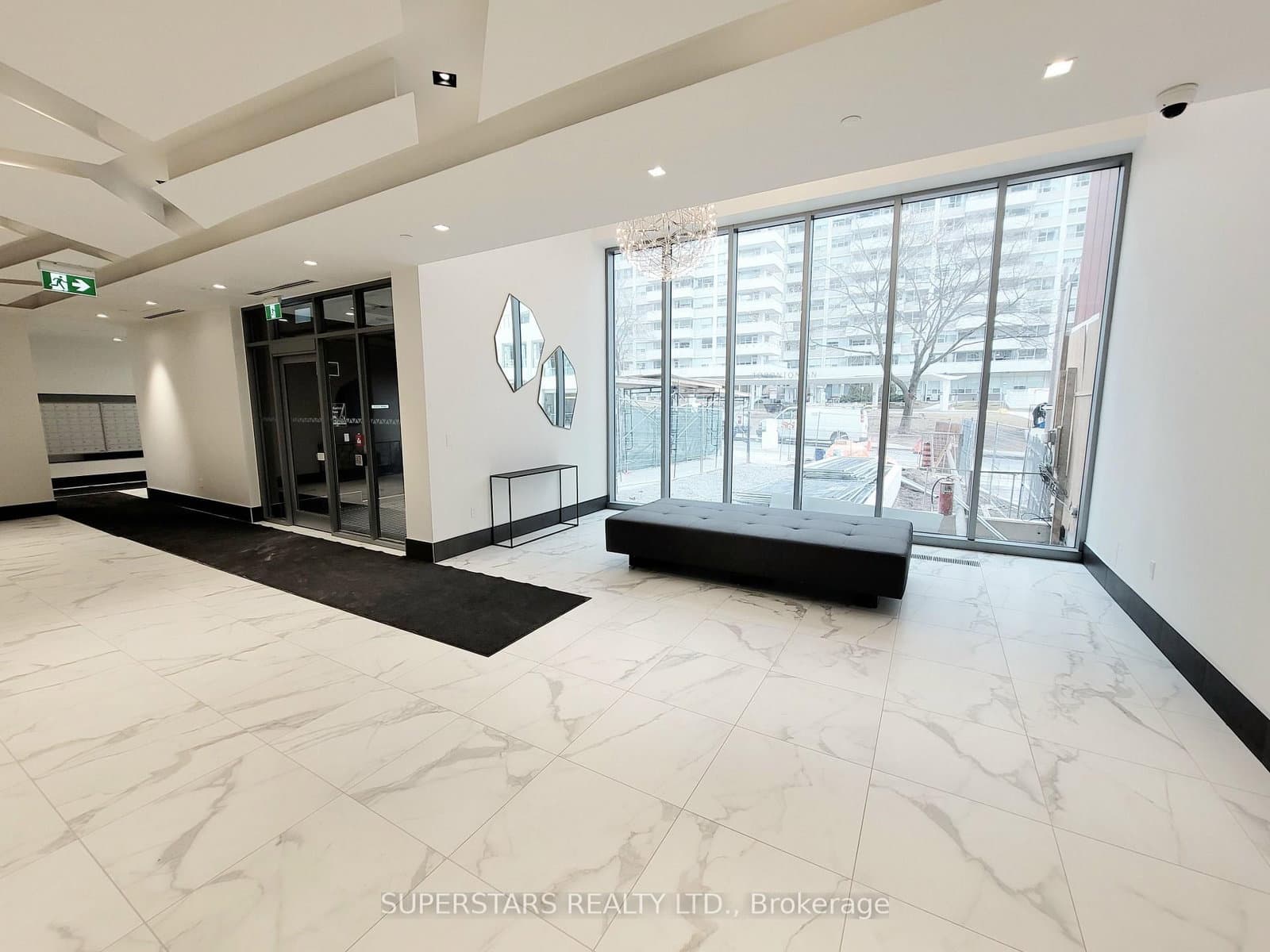 50 Dunfield Avenue, Unit 814 - Image 4