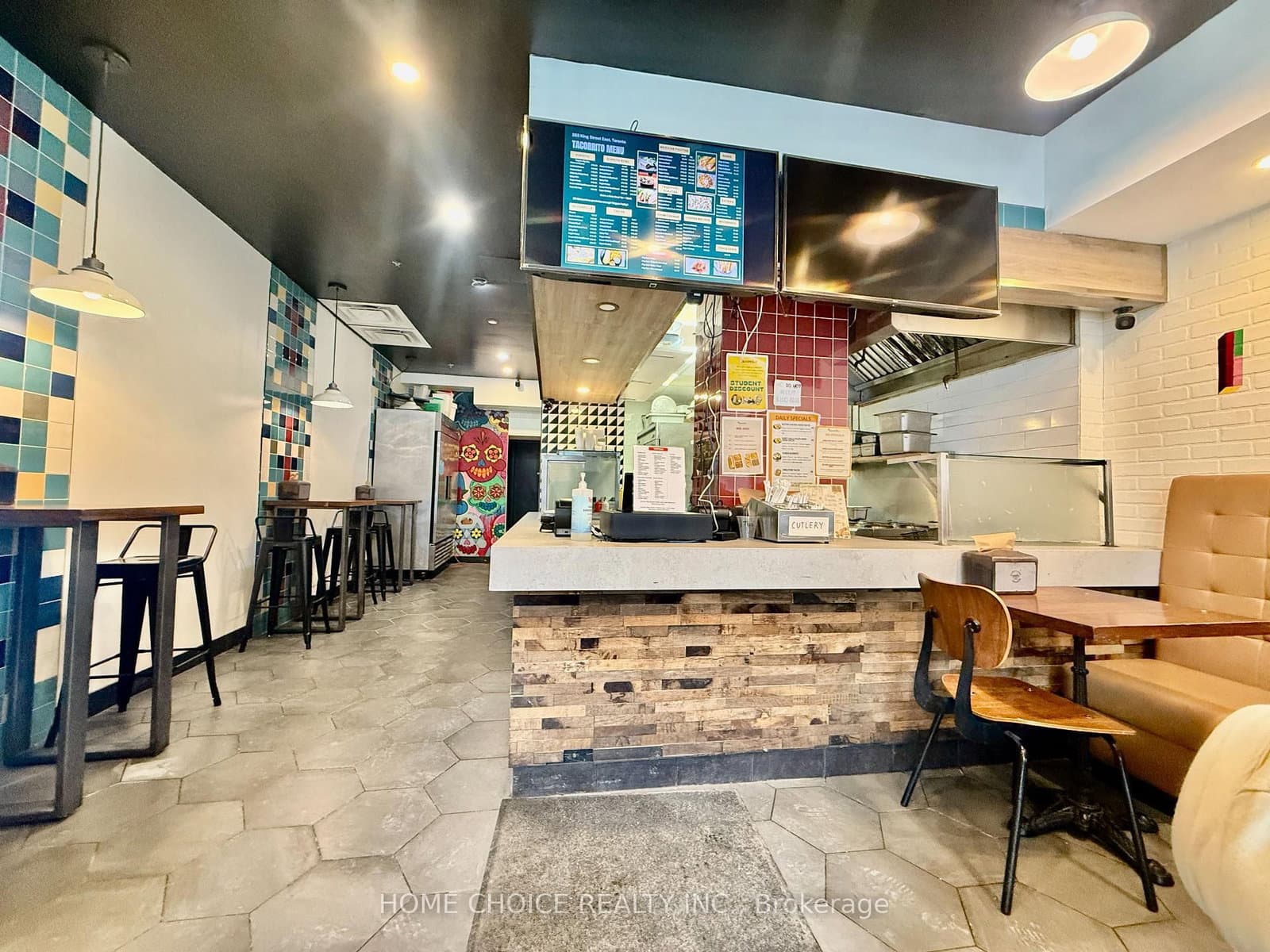 263 King Street E - Image 6