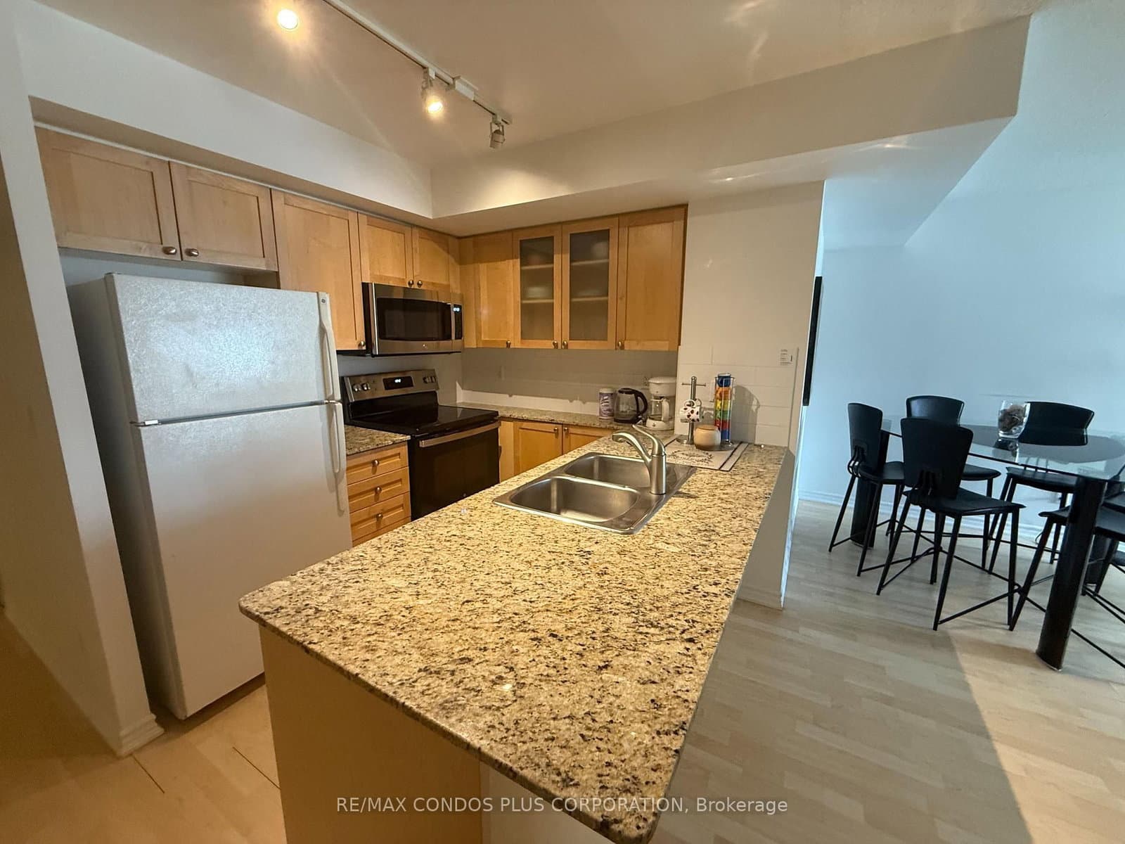 761 Bay Street, Unit 1402 - Image 2