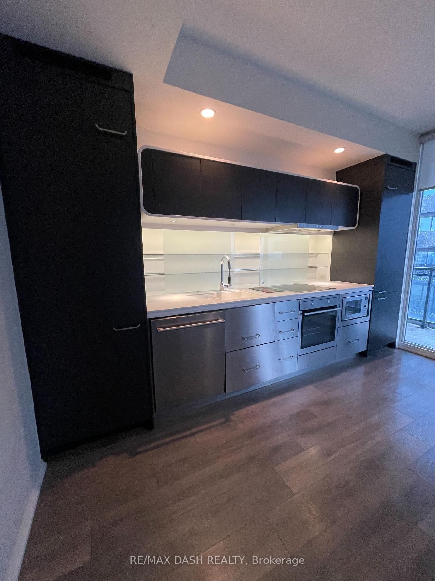 45 Charles Street E, Unit 4811 - Image 6