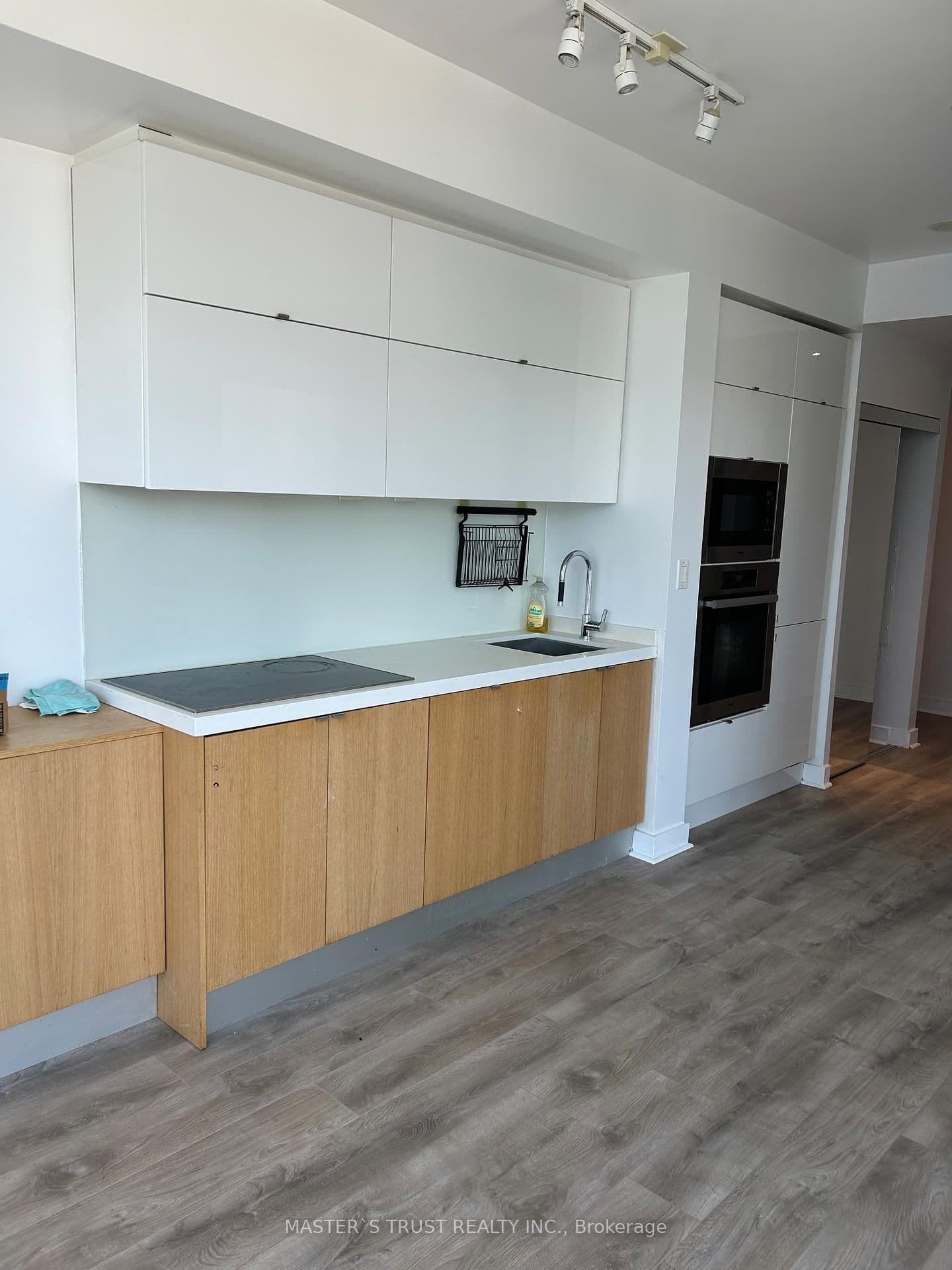 21 ICE BOAT Terrace, Unit 4202 - Image 5