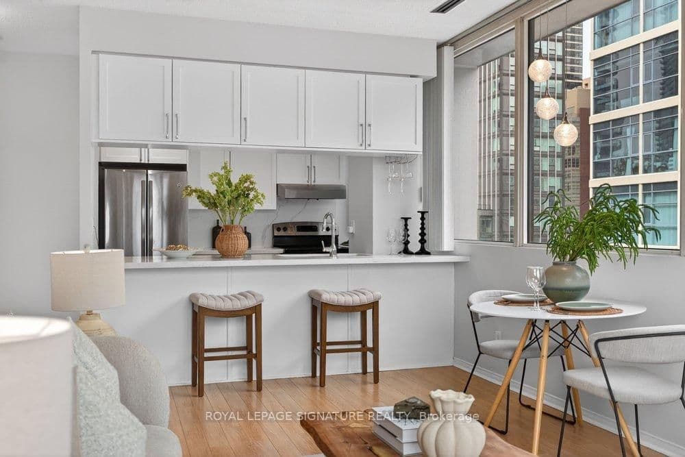 555 Yonge Street, Unit 707 - Image 5