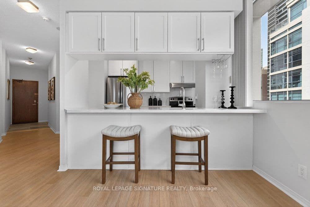 555 Yonge Street, Unit 707 - Image 6