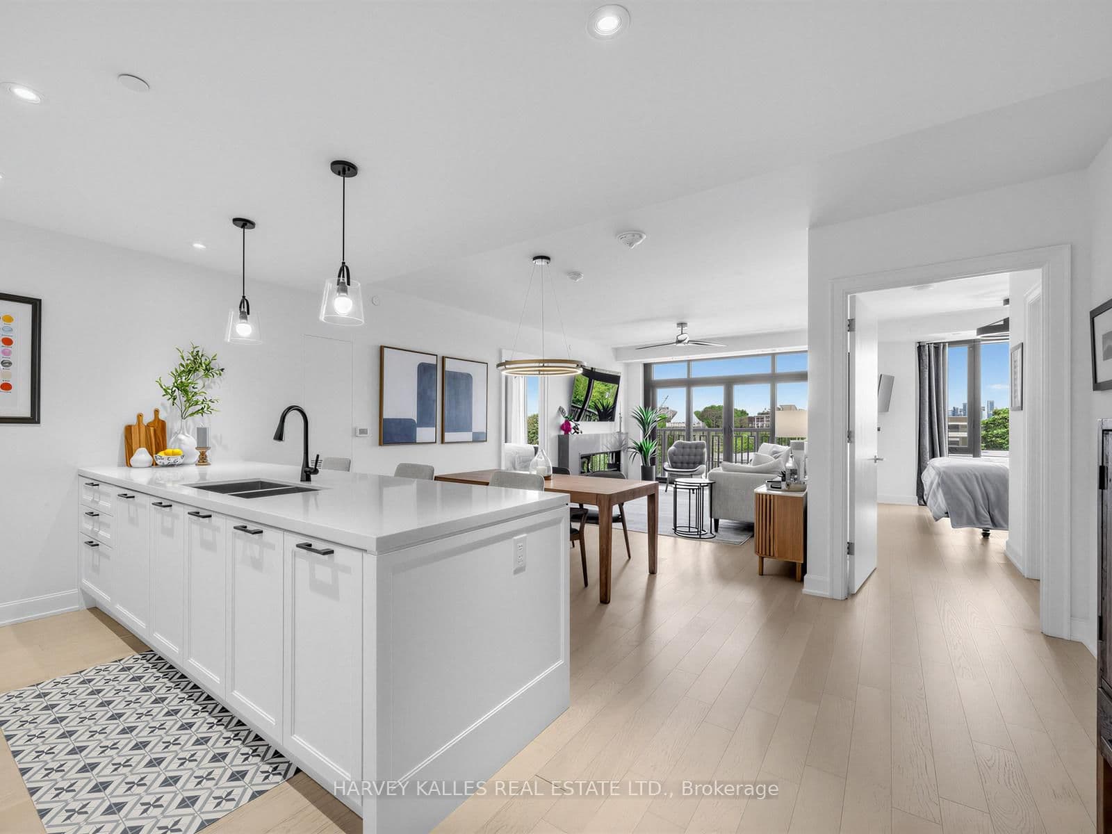 1 Strathgowan Avenue, Unit 605 - Image 4