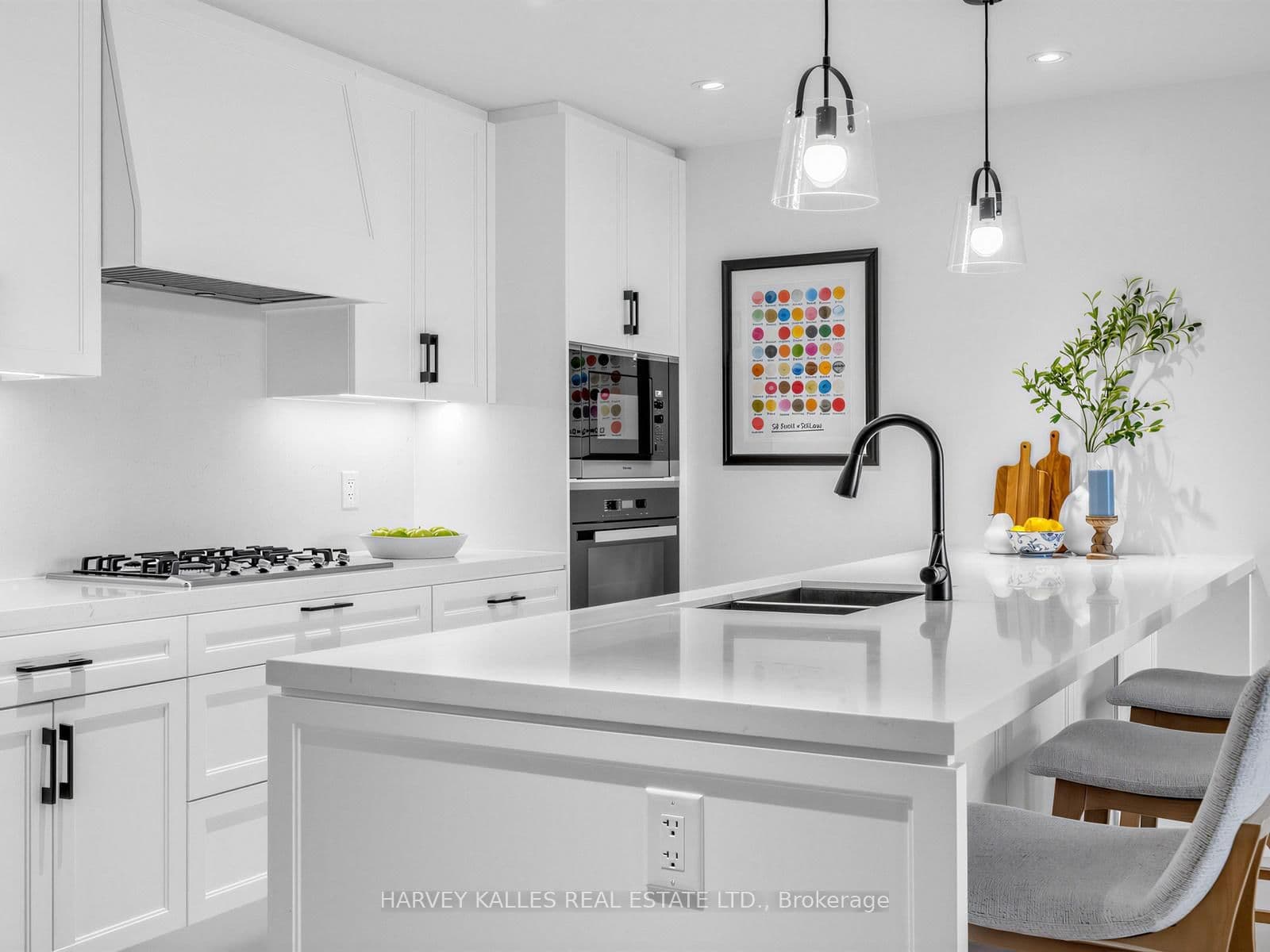 1 Strathgowan Avenue, Unit 605 - Image 6