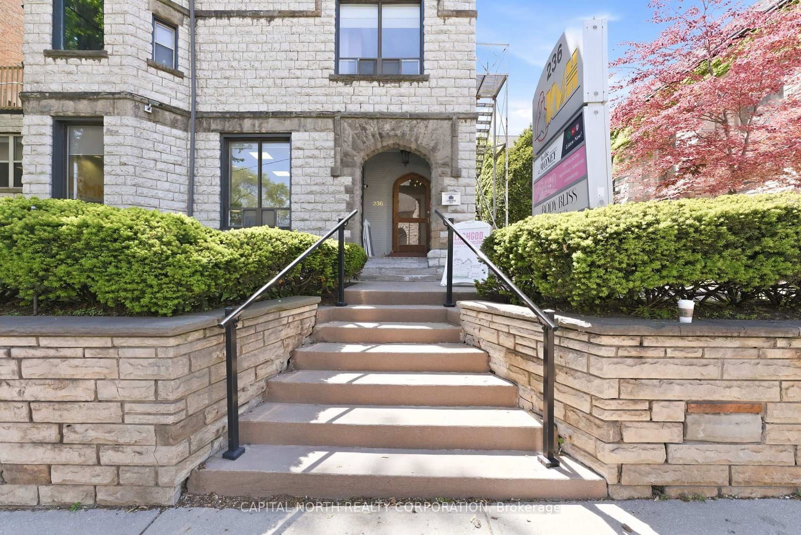 236 Avenue Road, Unit 2nd Floor - Image 3