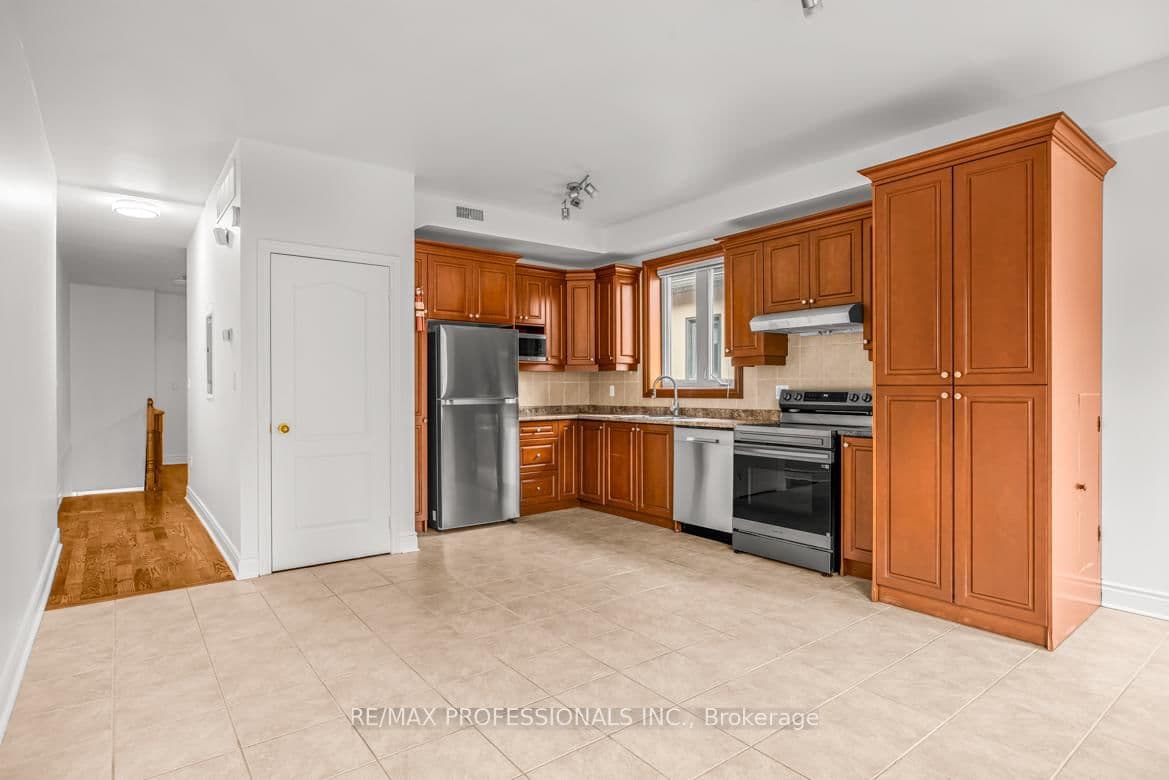 213 Major Street - Image 5