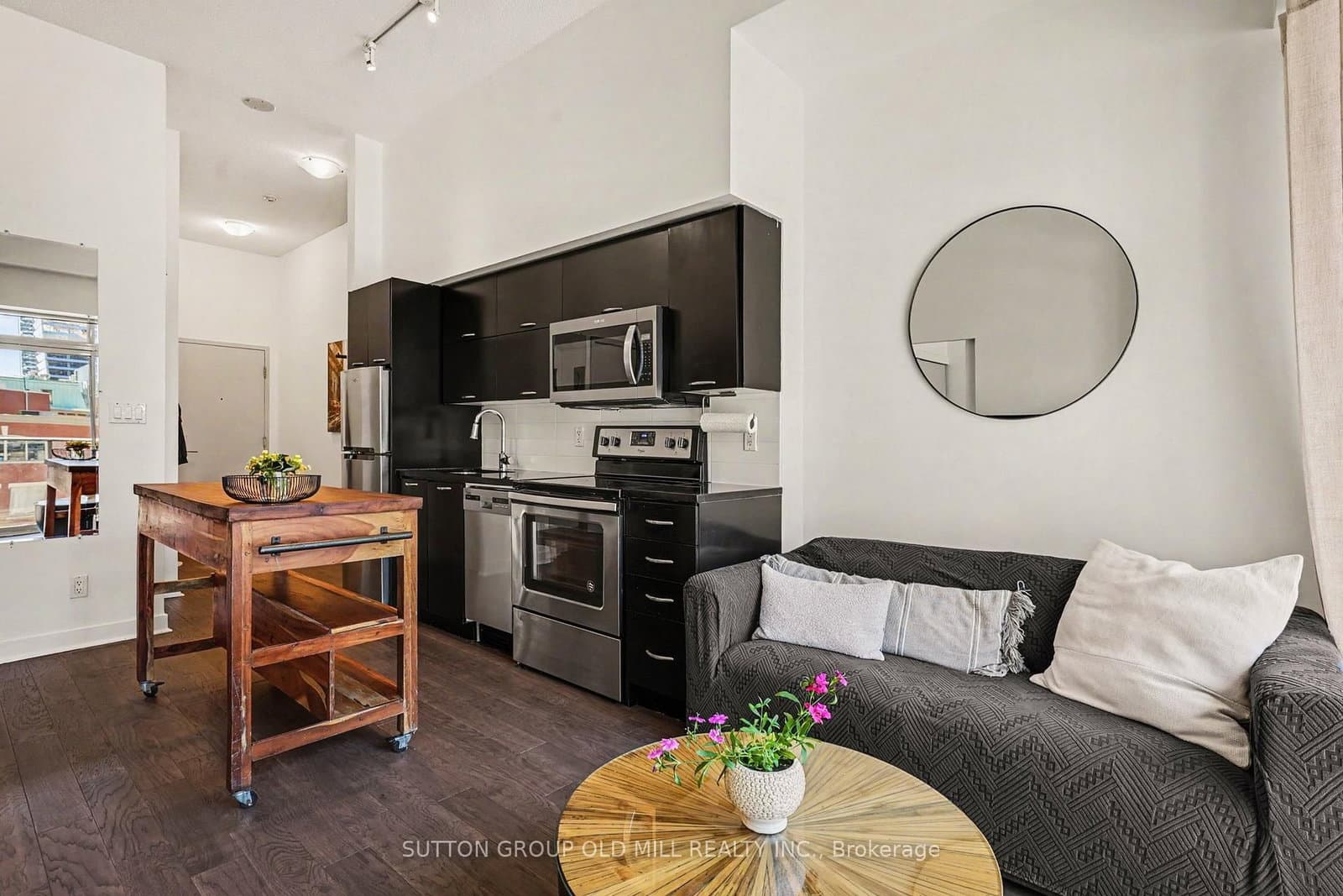 126 Simcoe Street, Unit 713 - Image 5