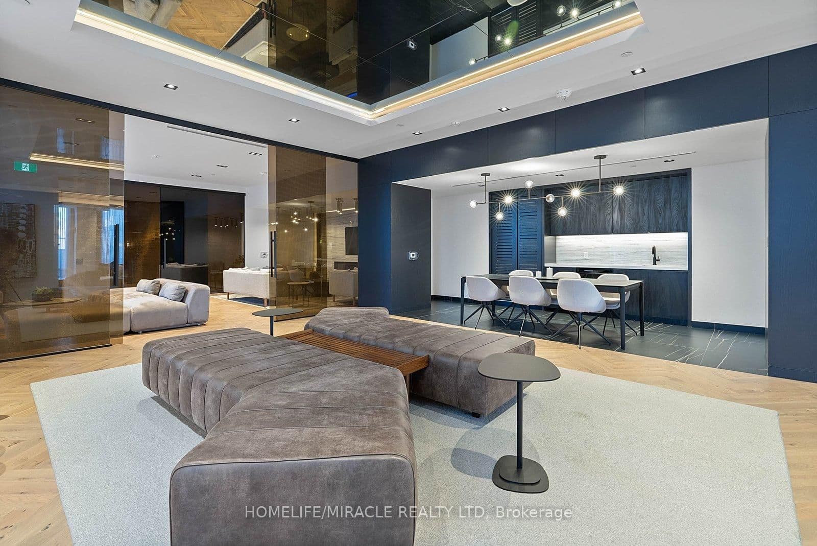 108 Peter Street, Unit 1322 - Image 5