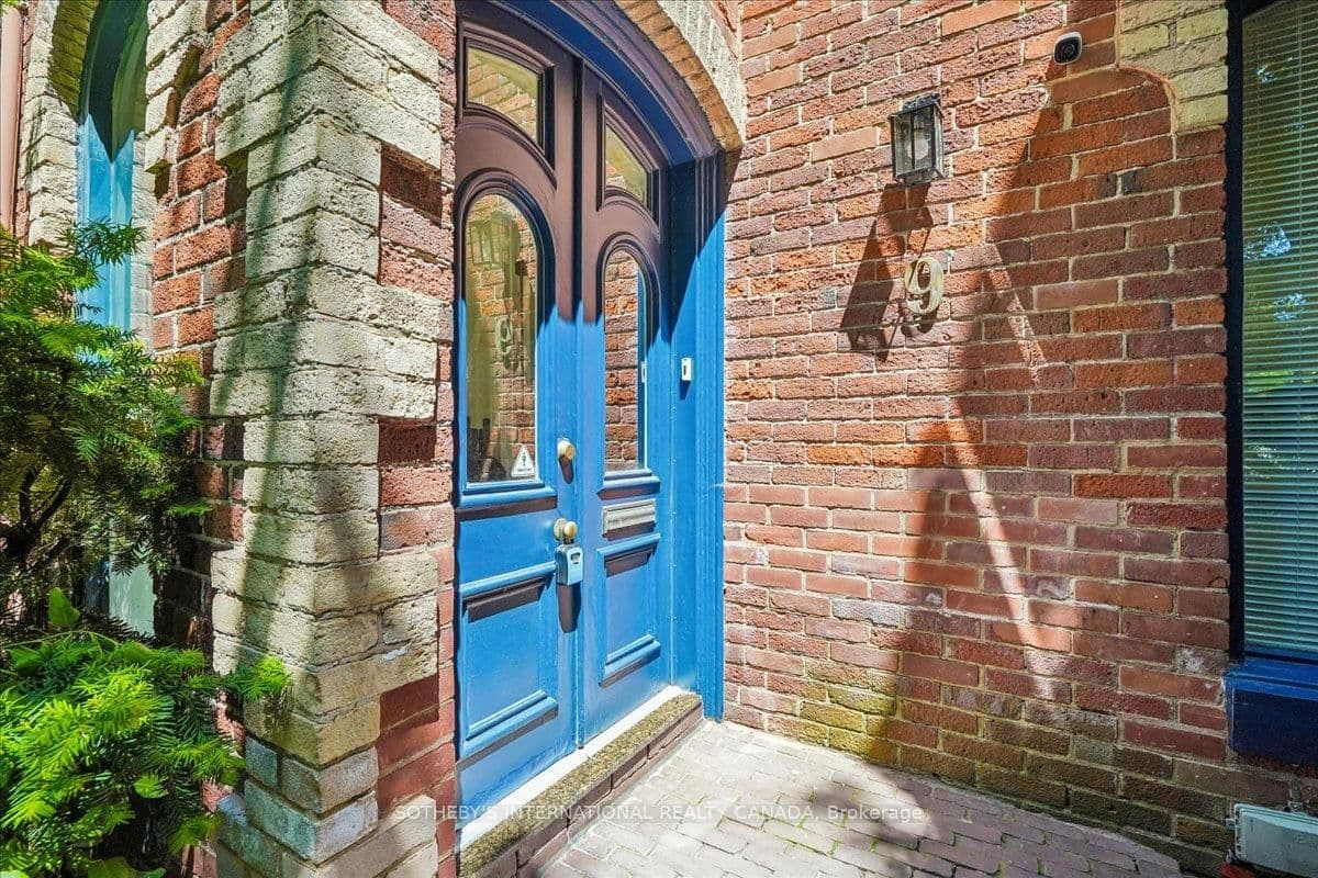 9 Rose Avenue - Image 4