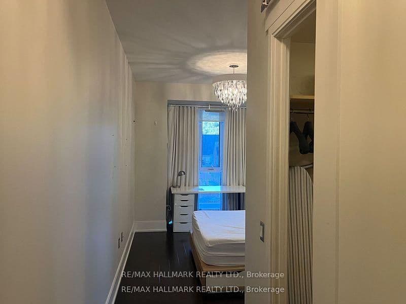 560 Front Street W, Unit 428 - Image 4