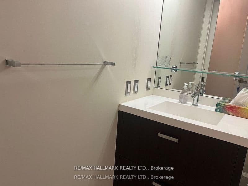 560 Front Street W, Unit 428 - Image 5