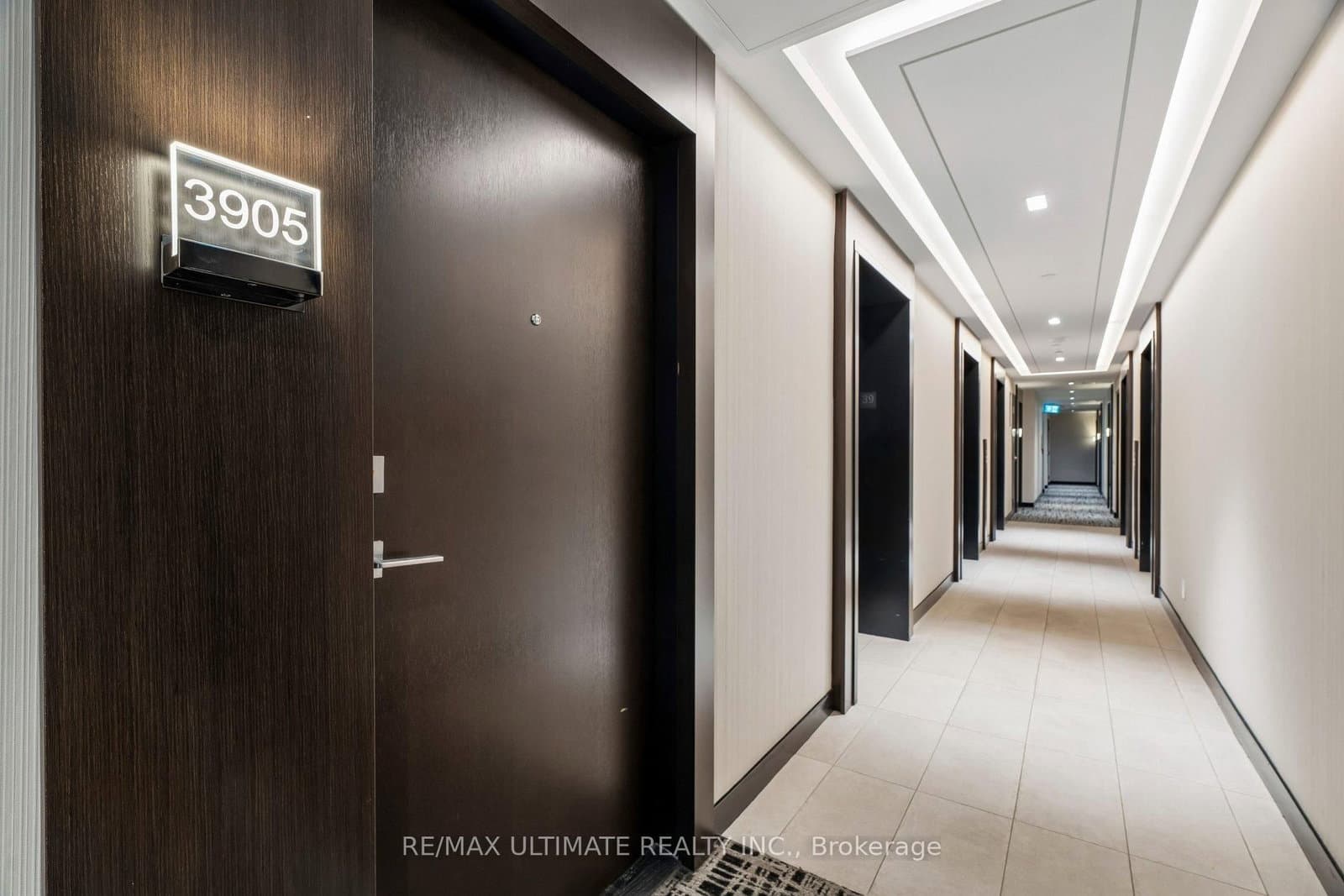 2221 Yonge Street, Unit 3905 - Image 5