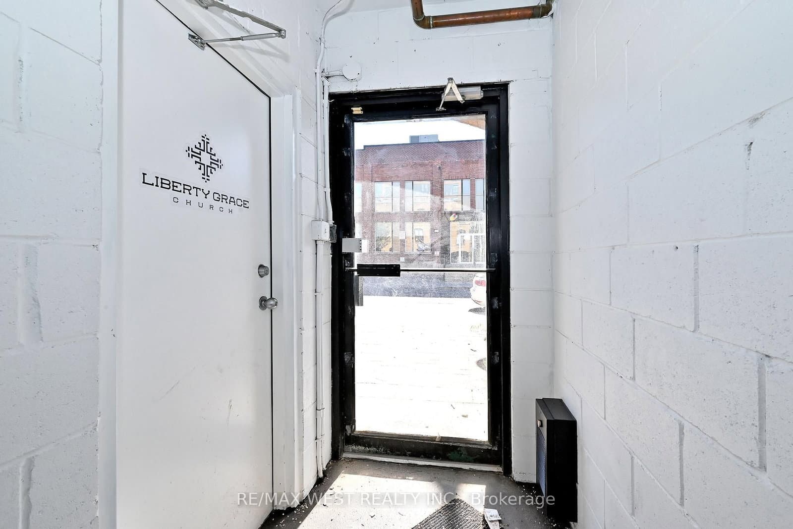 31 Atlantic Avenue, Unit 3rd Fl - Image 6